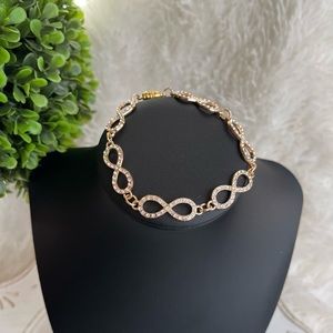 🎁 Custom designed fashion gold tone embellished infinity bracelet NWOT